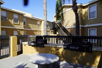 Beautiful courtyard with picnic pavilion and bbq grills